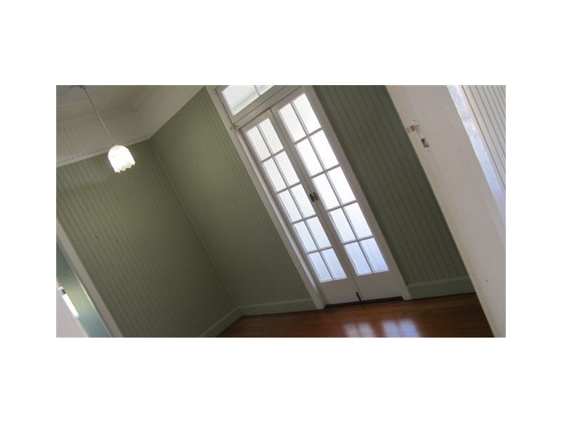 132 North Street, The Range QLD 4700