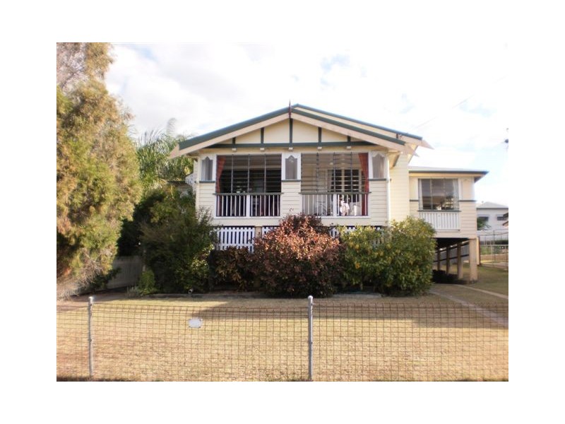 26 West Street, The Range QLD 4700