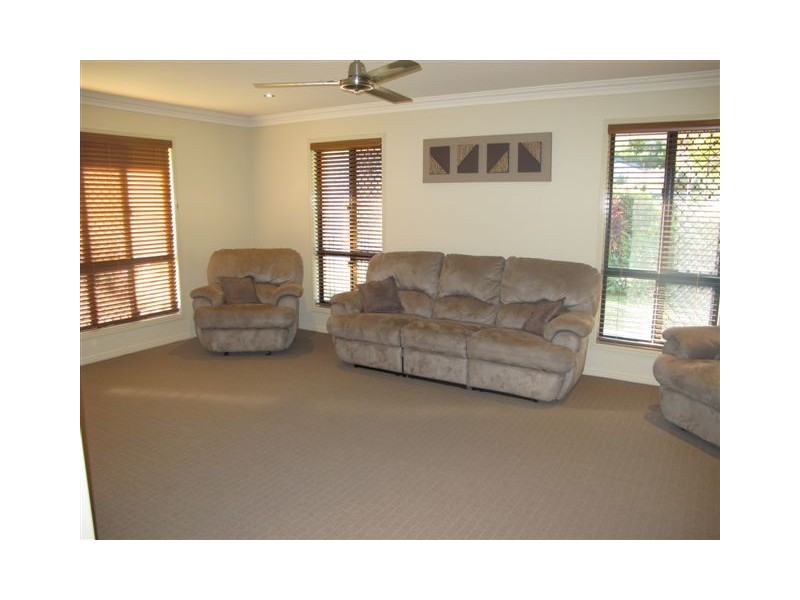 4 Seifert Drive, Frenchville QLD 4701