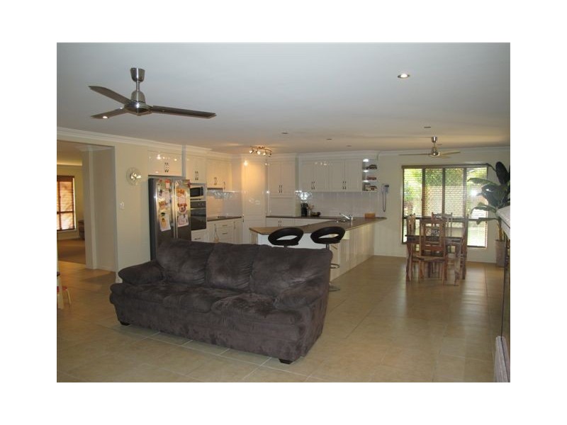 4 Seifert Drive, Frenchville QLD 4701