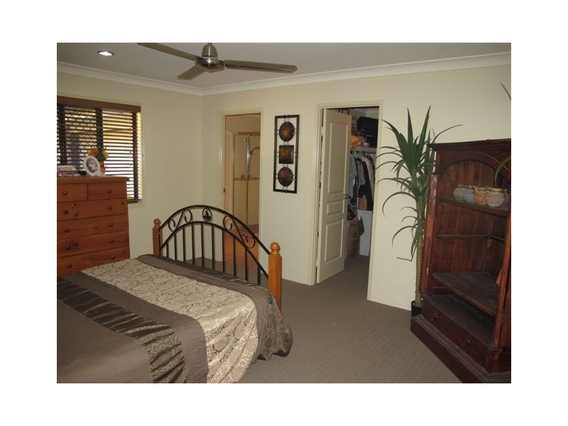 4 Seifert Drive, Frenchville QLD 4701