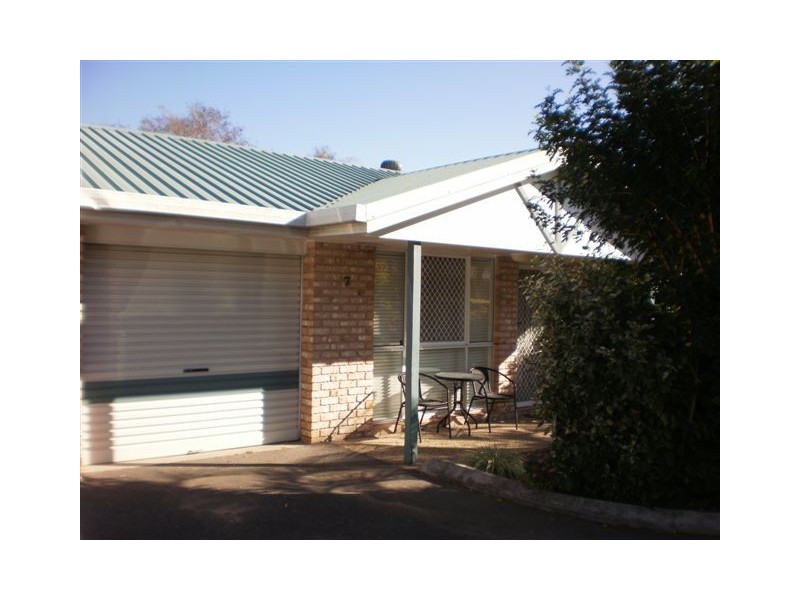7/100 Victoria Place, Berserker QLD 4701