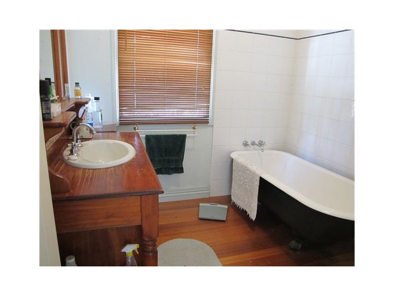 198 Agnes Street, The Range QLD 4700