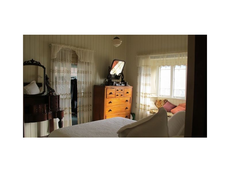 23 Brecknell Street, The Range QLD 4700