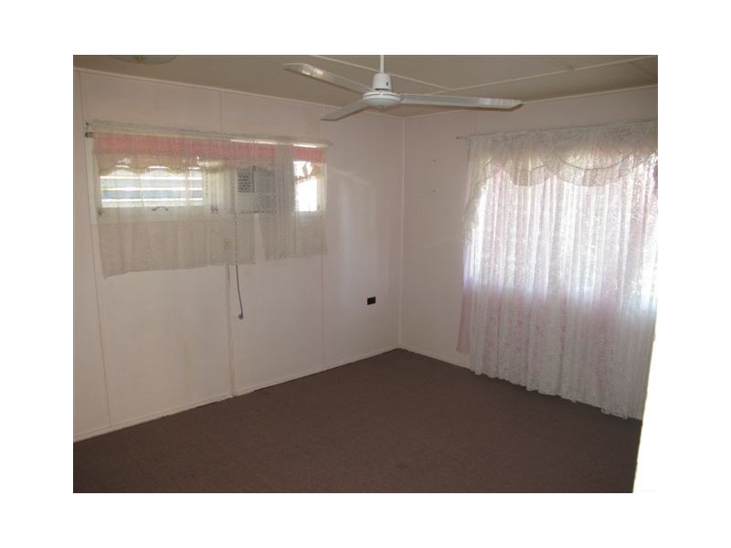 66 Alexandra Street, Park Avenue QLD 4701