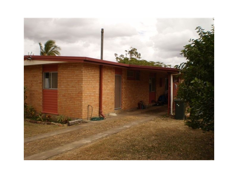 90 Pennycuick Street, West Rockhampton QLD 4700