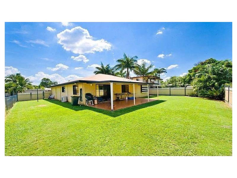 4 Percy Street, Parkhurst QLD 4702