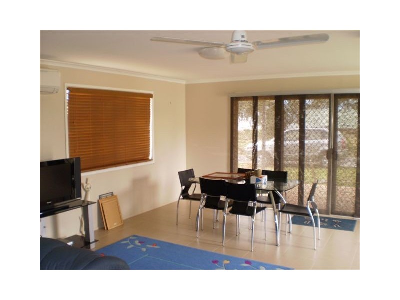 6 Schofield Parade, Keppel Sands QLD 4702