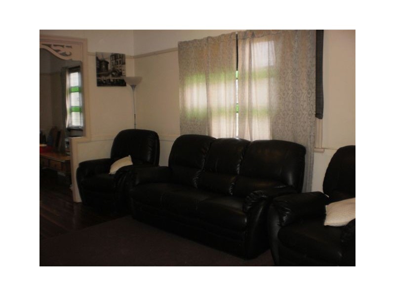 156 Stamford Street, Berserker QLD 4701