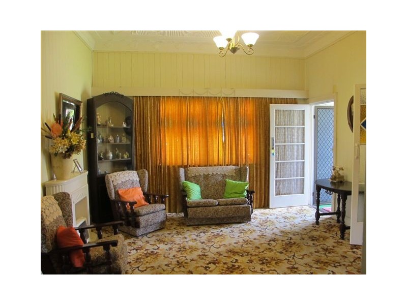 19 Henry Street, The Range QLD 4700