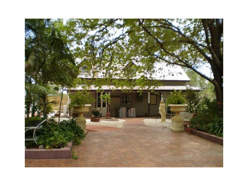 75 Canoona Road, Rockhampton QLD 4700