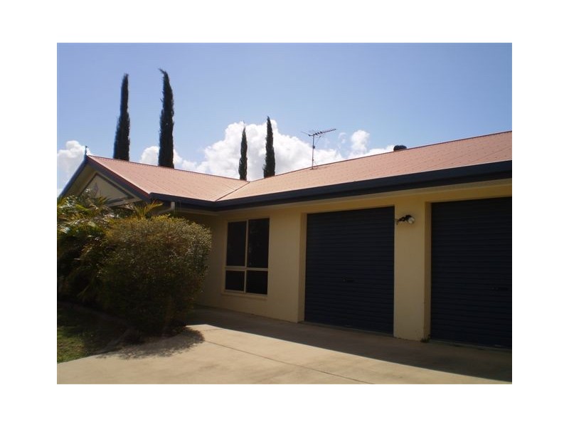 27 Rosewood Avenue, Gracemere QLD 4702