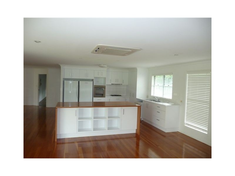 24 Kristie Drive, Rockyview QLD 4701