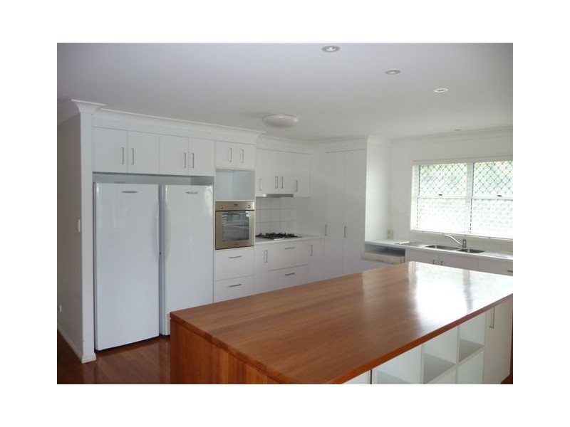 24 Kristie Drive, Rockyview QLD 4701