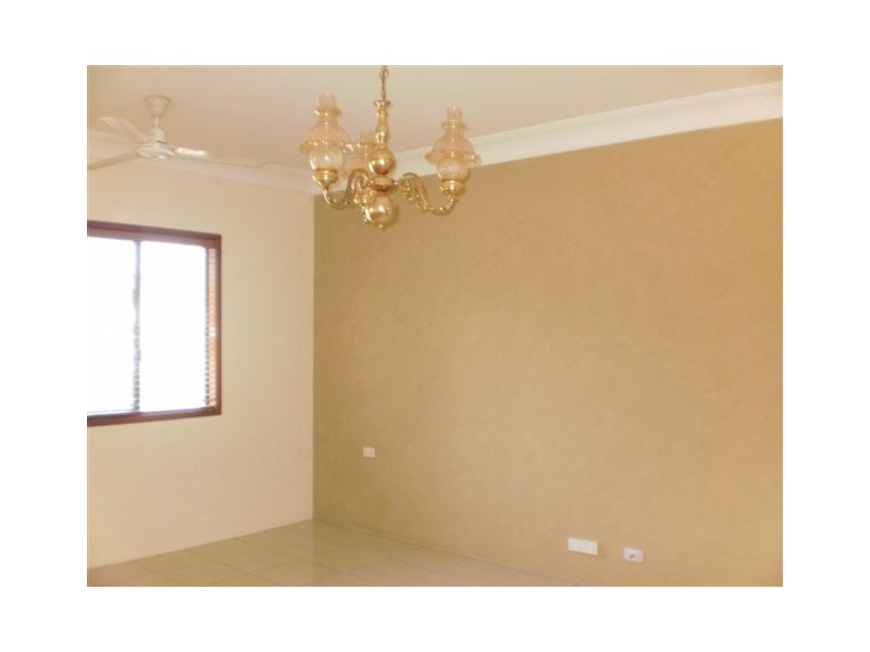 45 Medcraf Street, Park Avenue QLD 4701