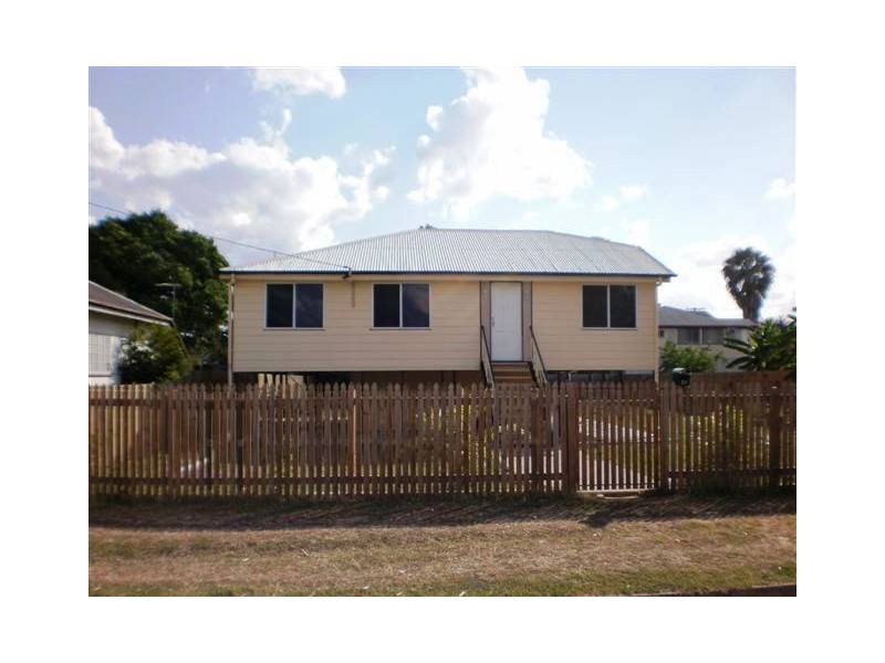 21 Alexandra Street, Park Avenue QLD 4701