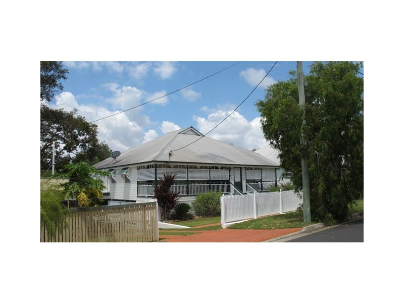 21 Cousins Street, The Range QLD 4700