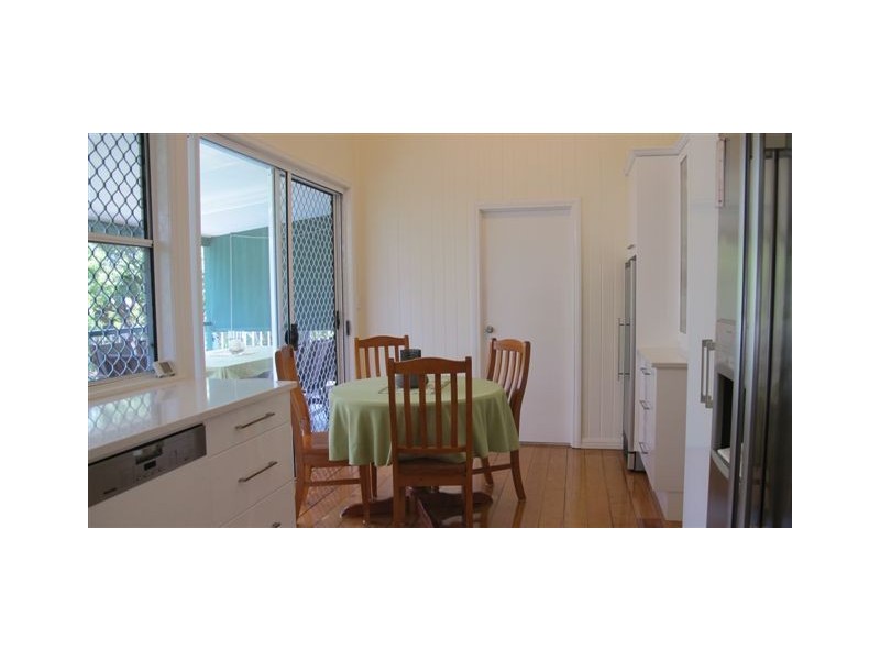 21 Cousins Street, The Range QLD 4700