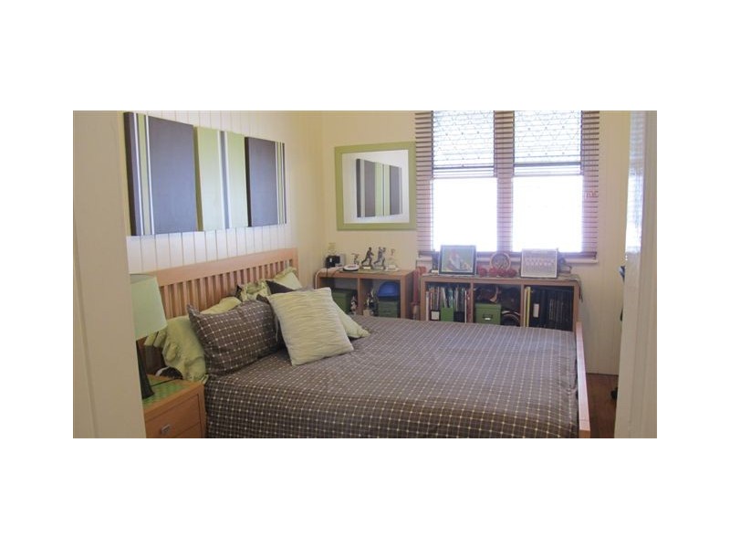 21 Cousins Street, The Range QLD 4700