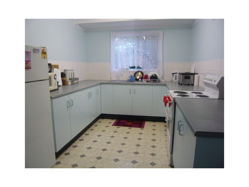 1/4 Schofield Street, The Range QLD 4700