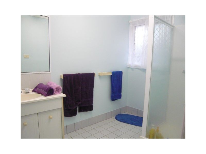 1/4 Schofield Street, The Range QLD 4700