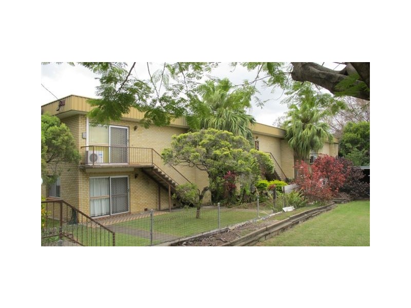 2/31 West Street, The Range QLD 4700