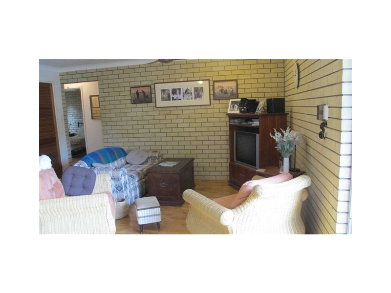 2/31 West Street, The Range QLD 4700