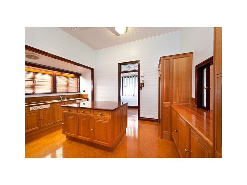 186 Denham Street, Allenstown QLD 4700