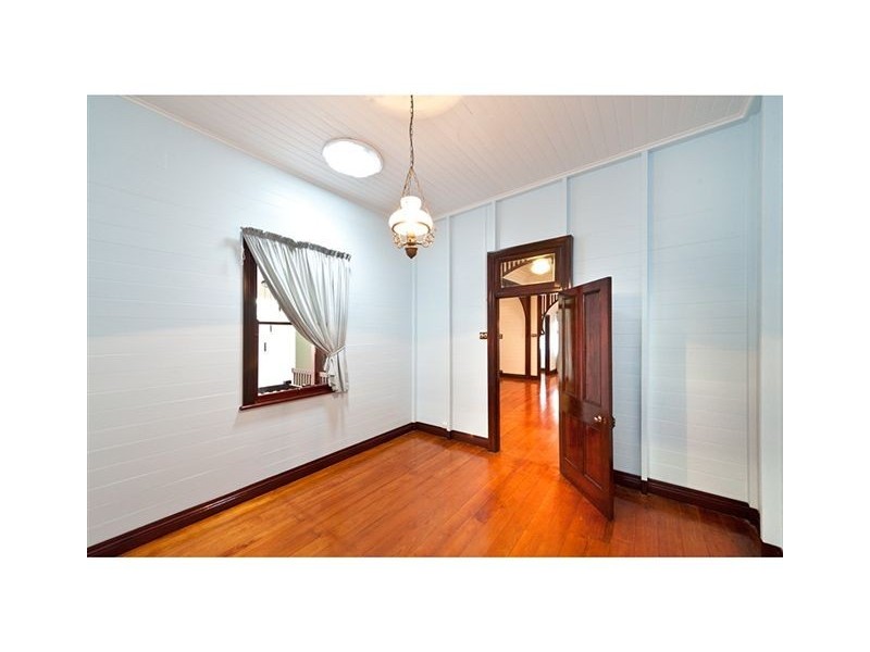 186 Denham Street, Allenstown QLD 4700