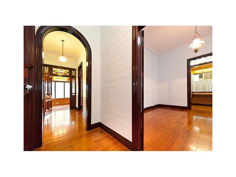 186 Denham Street, Allenstown QLD 4700
