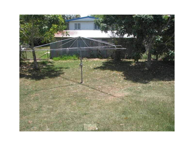 8 Victoria Street, West Rockhampton QLD 4700