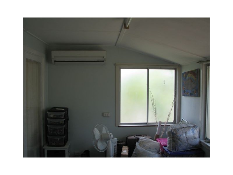 98 Thozet Road, Koongal QLD 4701