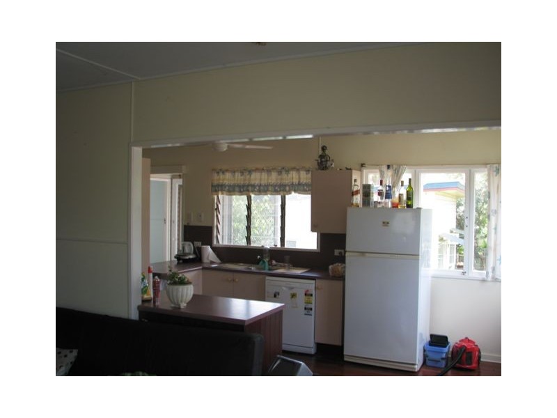 98 Thozet Road, Koongal QLD 4701