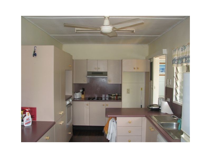 98 Thozet Road, Koongal QLD 4701