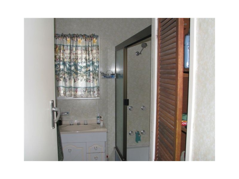 98 Thozet Road, Koongal QLD 4701