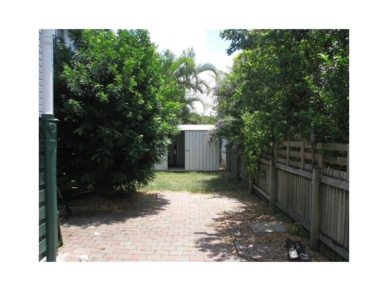 98 Thozet Road, Koongal QLD 4701