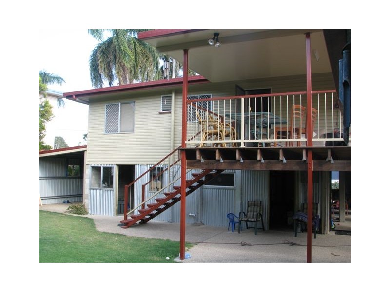 116 Park Street, Park Avenue QLD 4701