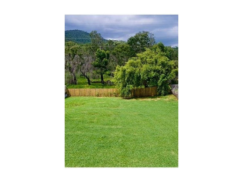 18 Mackay Street, Lakes Creek QLD 4701