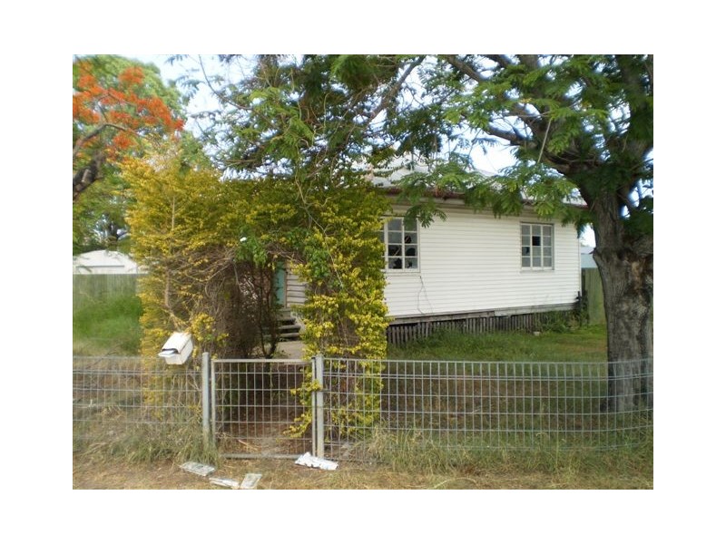 2 Hollingsworth Street, Kawana QLD 4701