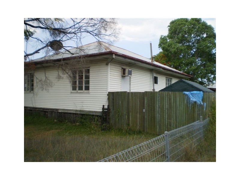 2 Hollingsworth Street, Kawana QLD 4701