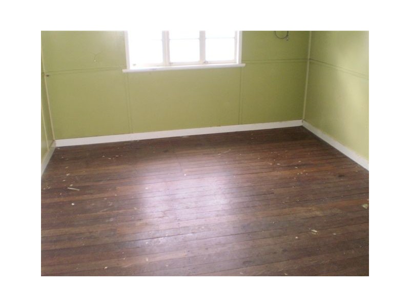 2 Hollingsworth Street, Kawana QLD 4701