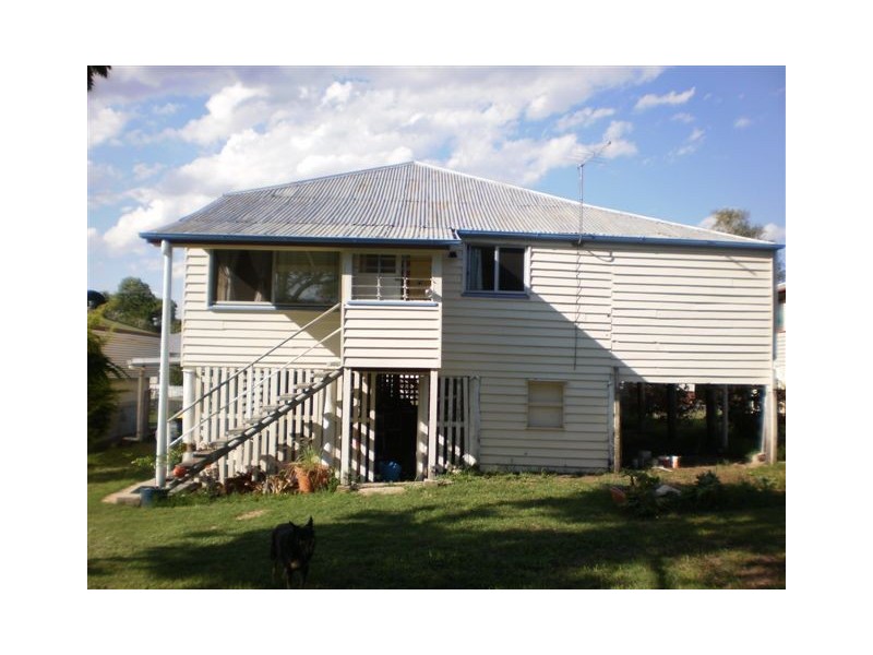 72 Charles Street, Berserker QLD 4701