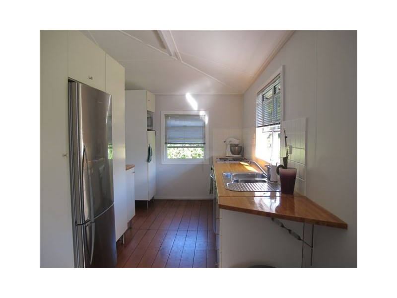 17 McKelligett Street, Wandal QLD 4700