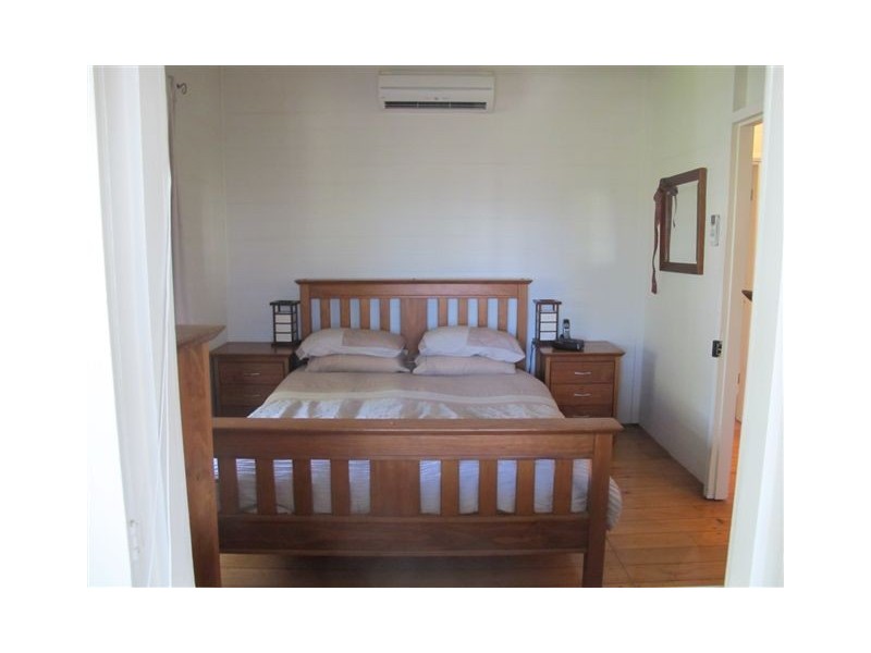 17 McKelligett Street, Wandal QLD 4700