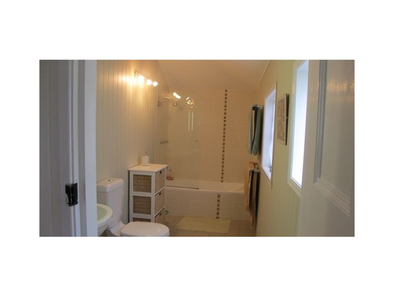 60 Rundle Street,, Rockhampton QLD 4700