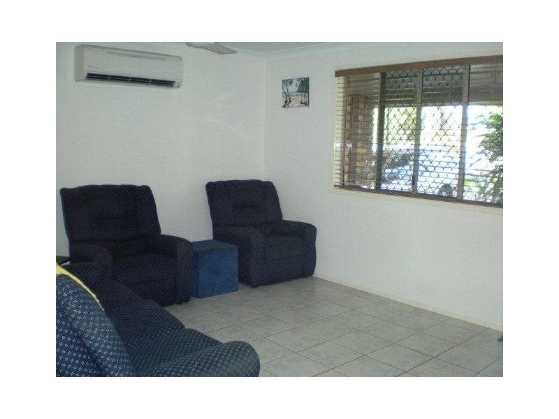 6 Milne Place, Gracemere QLD 4702