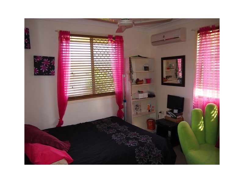 6 Milne Place, Gracemere QLD 4702