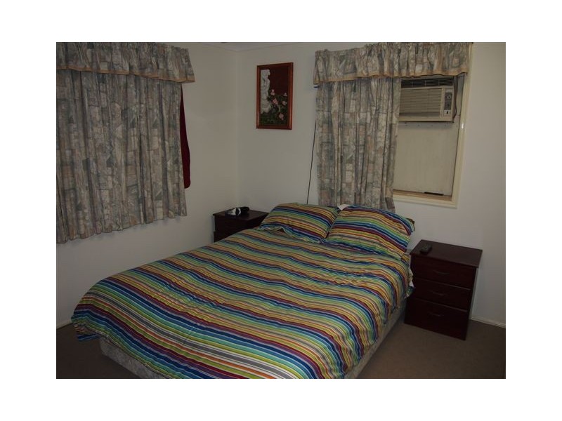 6 Milne Place, Gracemere QLD 4702