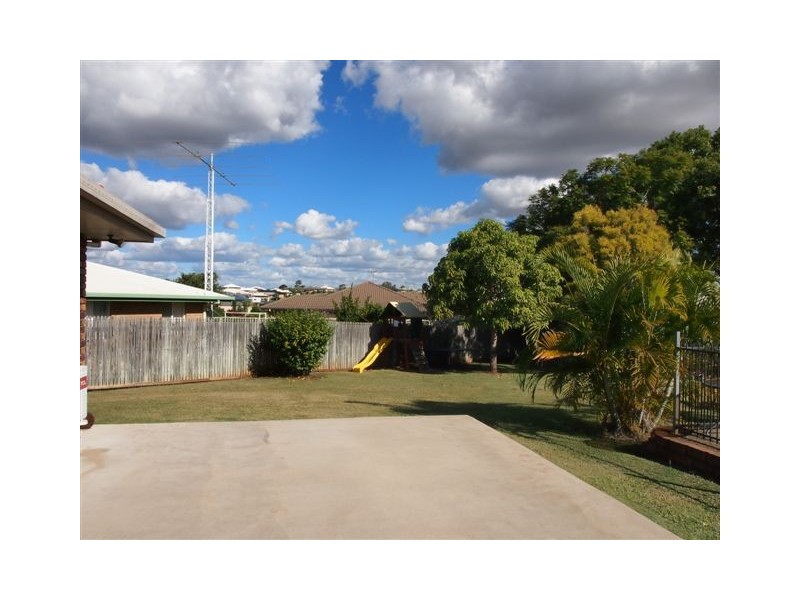 6 Milne Place, Gracemere QLD 4702
