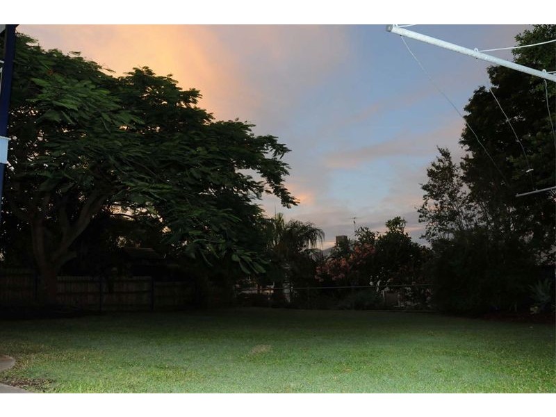 24 Mansfield Street, Wandal QLD 4700